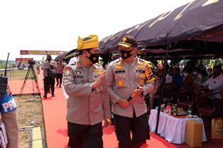 Kabaharkam Polri Komjen Agus Andrianto Apresiasi Keberhasilan Program Jaga Kampung Polda Riau